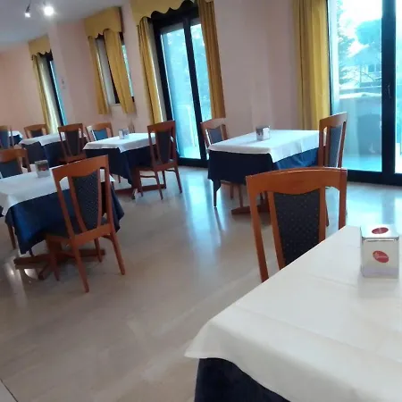 فندق Campus باري