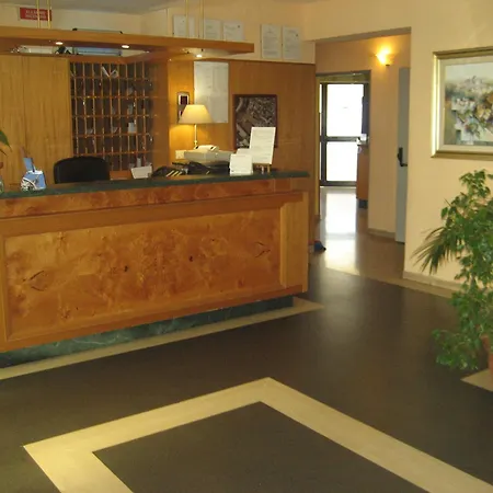 فندق Campus 3*