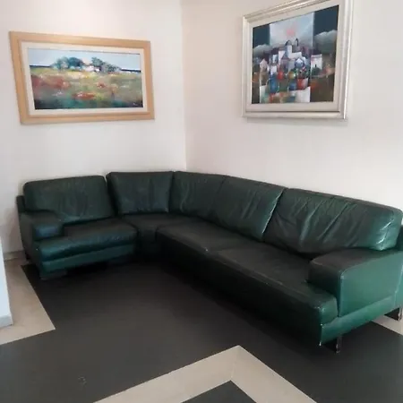 Campus מלון 3*