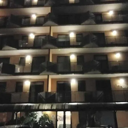 Campus מלון 3*
