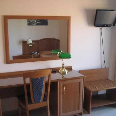 Campus Hotel 3*